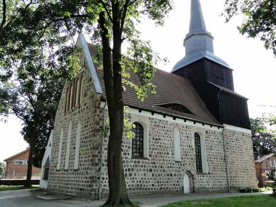 WTOREK 19.00 W MIERZYNIE